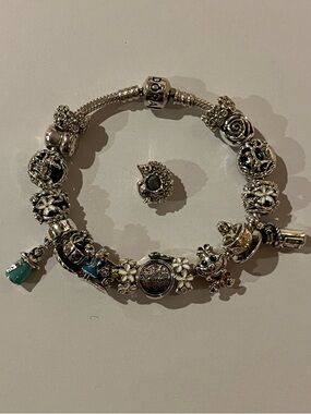 Pandora Disney Alice in Wonderland Bracelet 100% Authentic!! Rare retired HTF